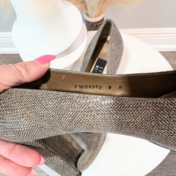 Stuart Weitzman Chunky Heel Pumps with Rounded Toe. Sz. 8 C1-1007 - Picture 5 of 7